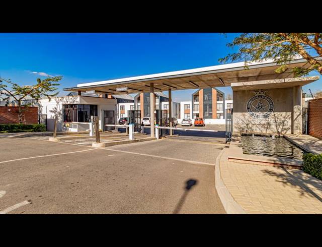 1 BEDROOM APARTMENT FOR SALE IN SANDRINGHAM